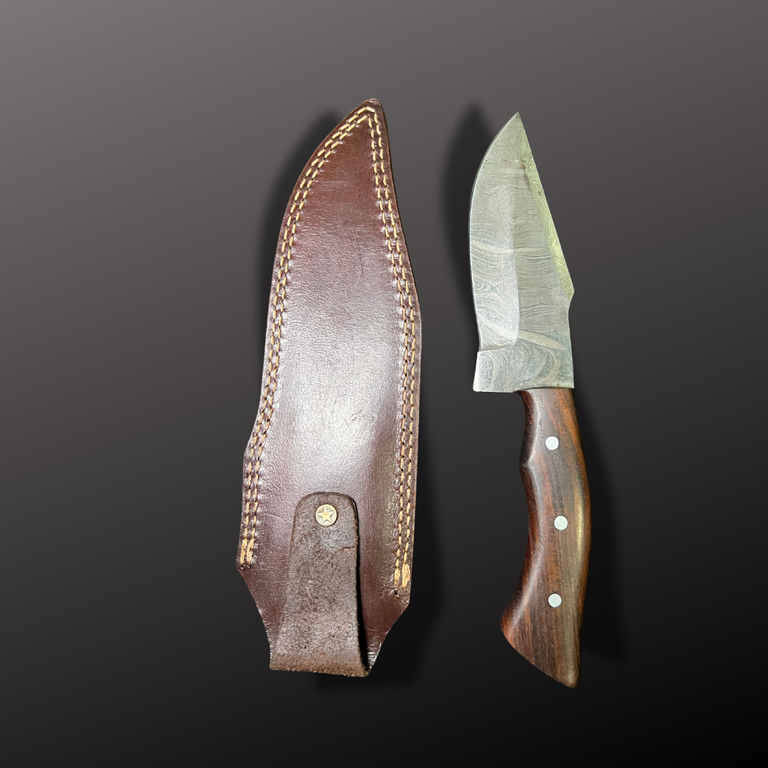 Handmade Damascus Steel Hunting Knife with Leather Sheath