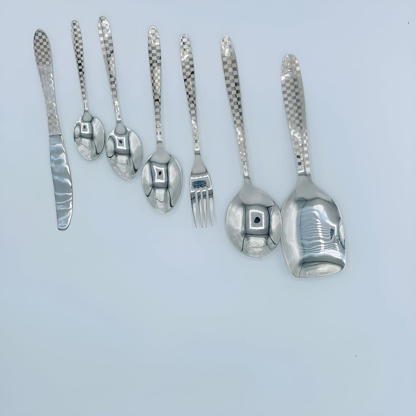 4 Persons set - Elegant Exclusive Laser Stainless Steel Cutlery Set