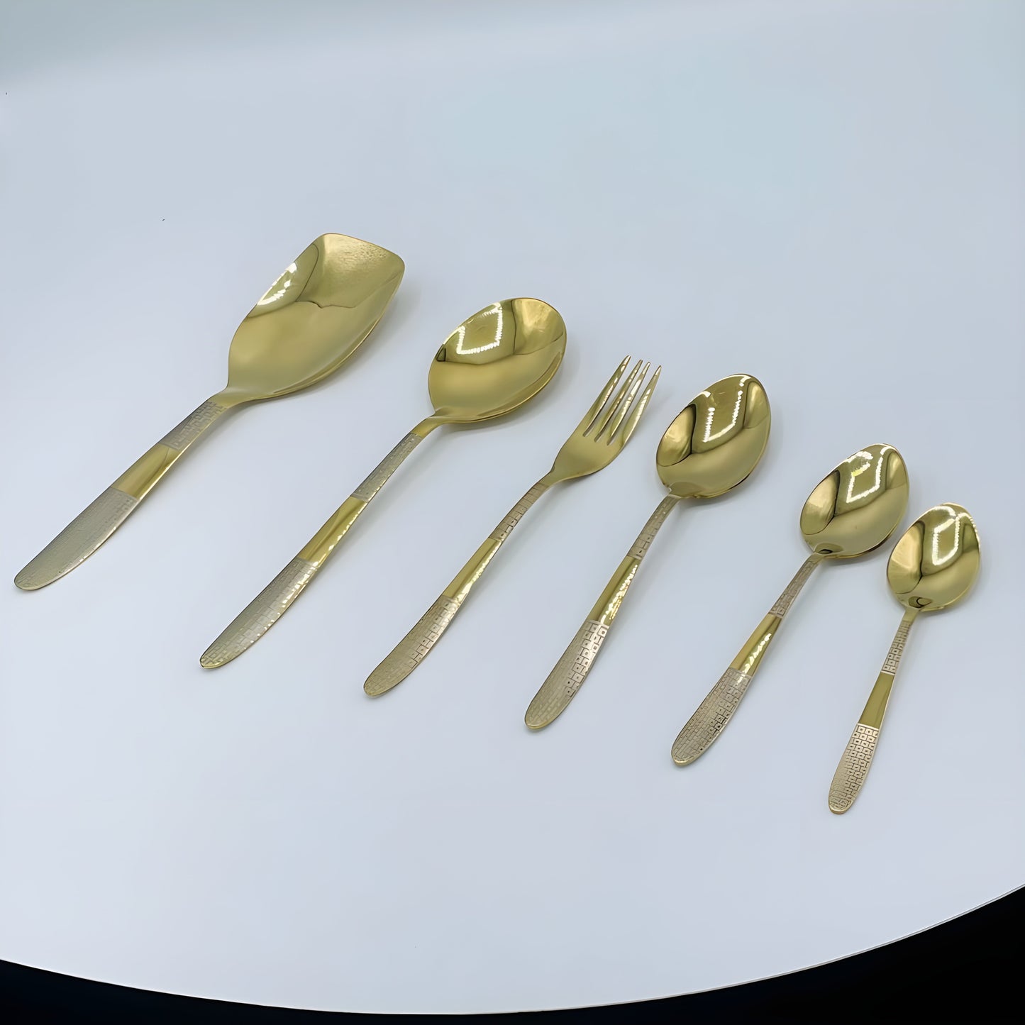 4 Persons set - Golden laser print fancy cutlery set stainless steel