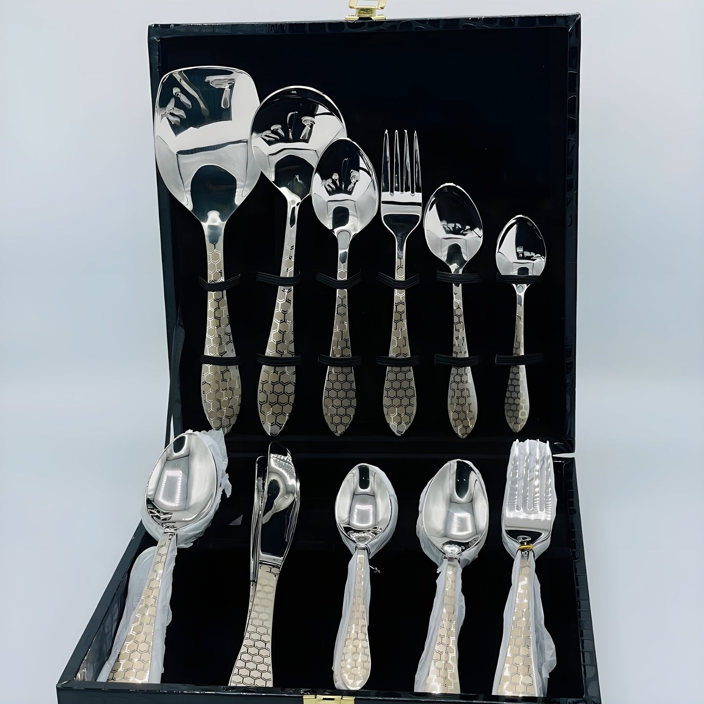 4 Persons set - New Design Double Diamond Laser Pattern Stainless Steel Cutlery Tableware Flatware Fork Knife Spoon Dinnerware Silverware Set