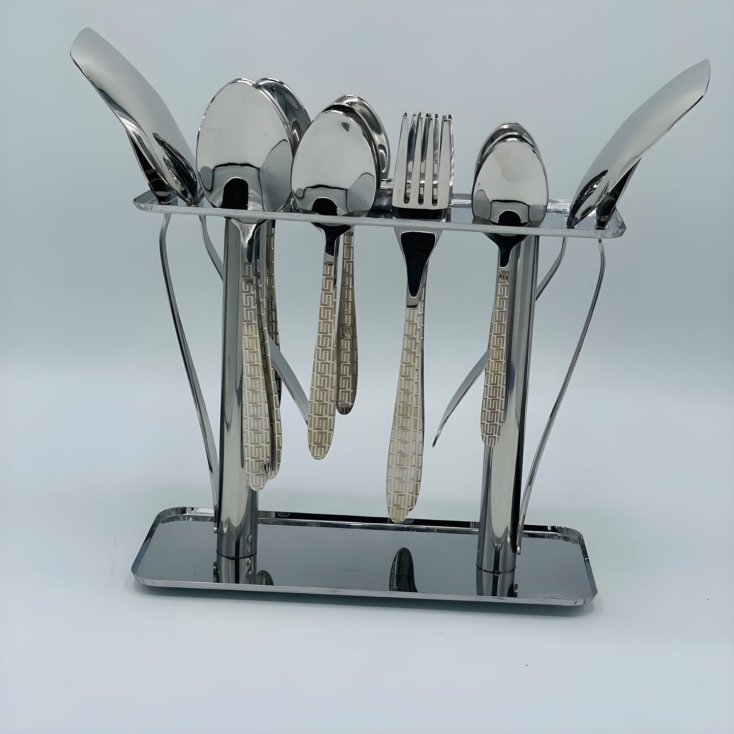 4 Persons set - Royal Luxe Gold Laser-Design Silverware