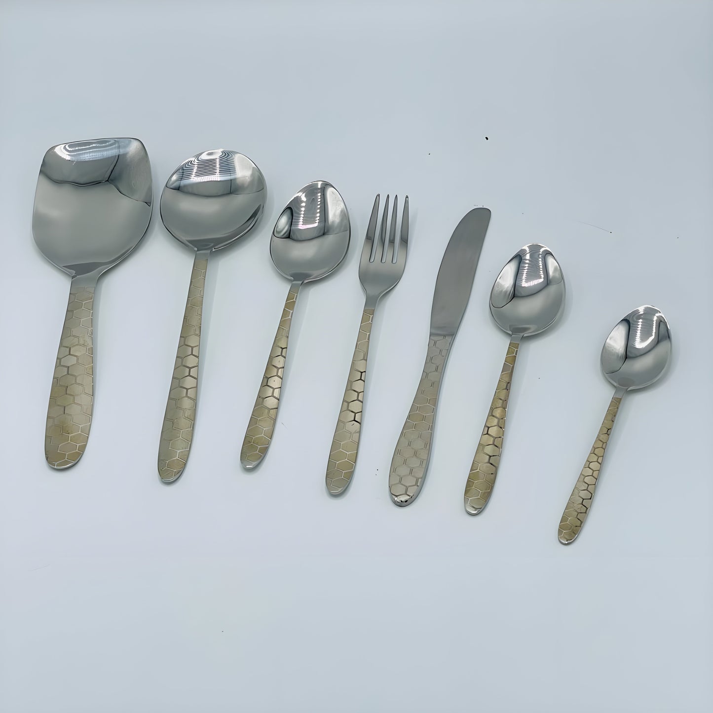4 Persons set - Elite Gold-Diamond Engraved Dining Set